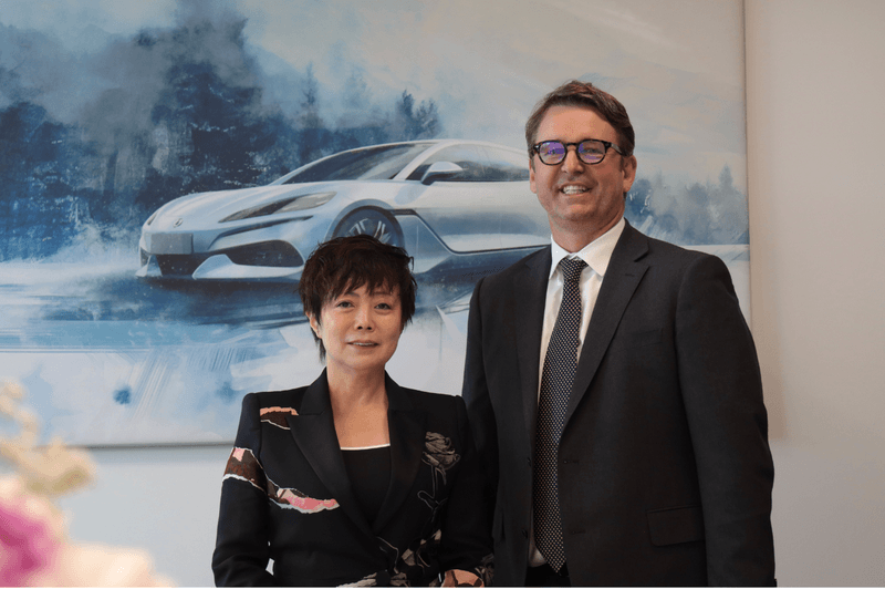 Stella Li, Executive Vice President bij BYD  &  Duncan Licence, Head of Automotive & Data bij Arrive