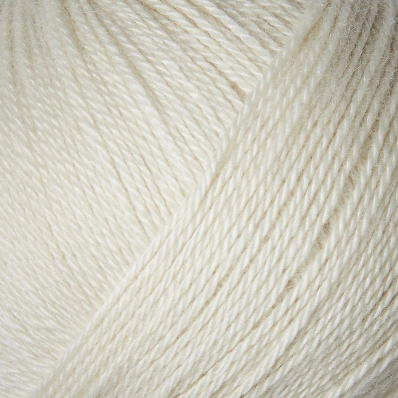 A closer look at Knitting For Olive’s compatible cashmere yarn (Source: Knitting For Olive)