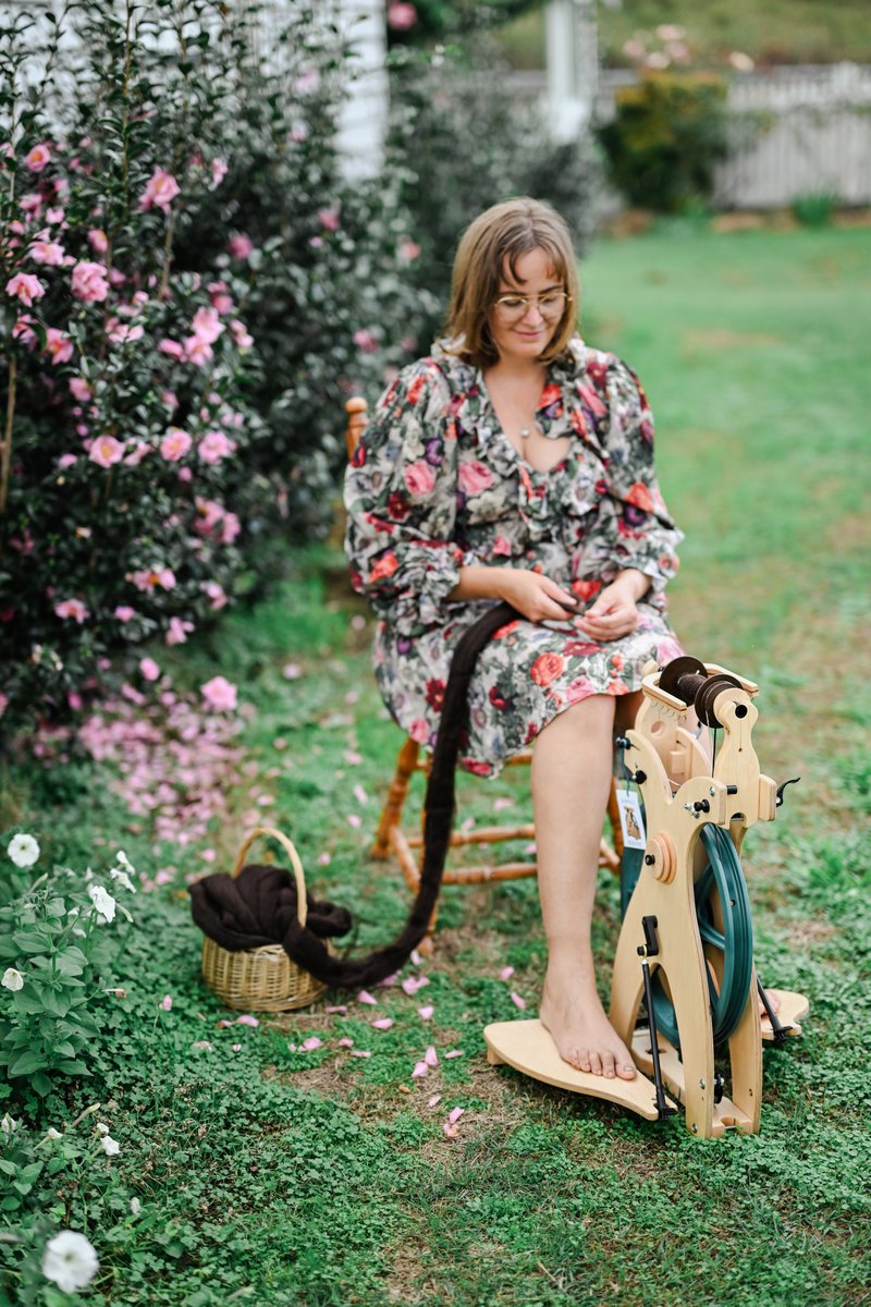 E-Spinner vs Treadle Spinning Wheel - Thread Collective Australia