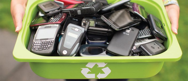 How to safely dispose of an old phone
