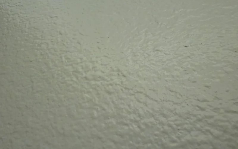 Orange peel texture in bathtub coatings.
