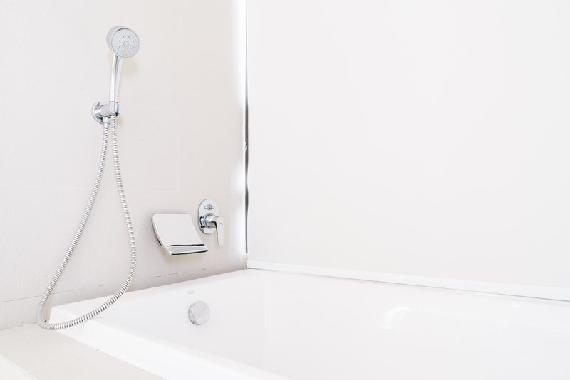 Bathtub reglazing