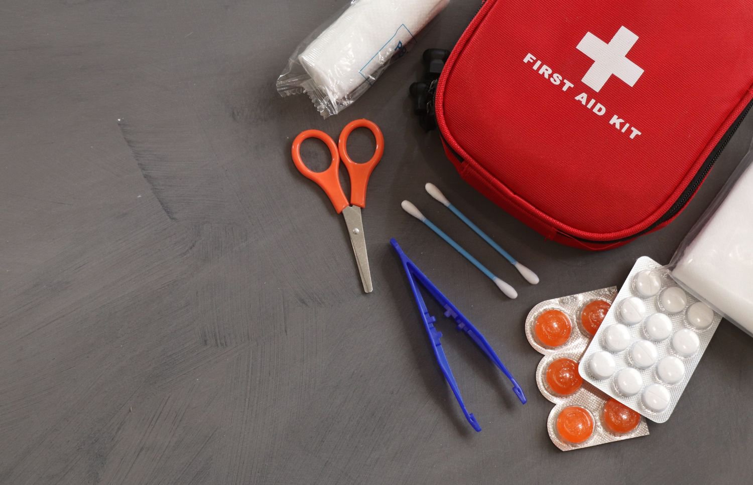 how to pack a travel first aid kit