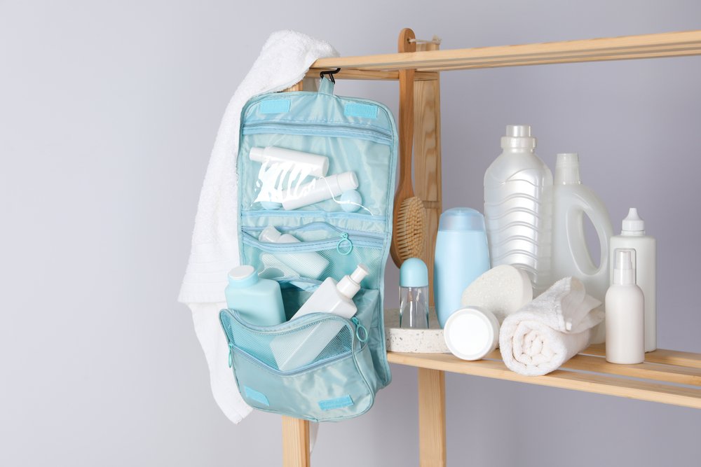 best hanging toiletry bag