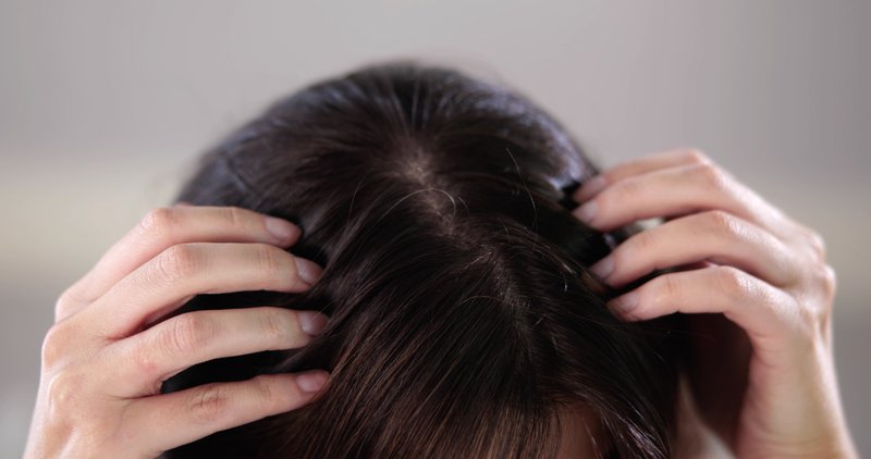 scalp detox for hair treatment and hair loss improvement