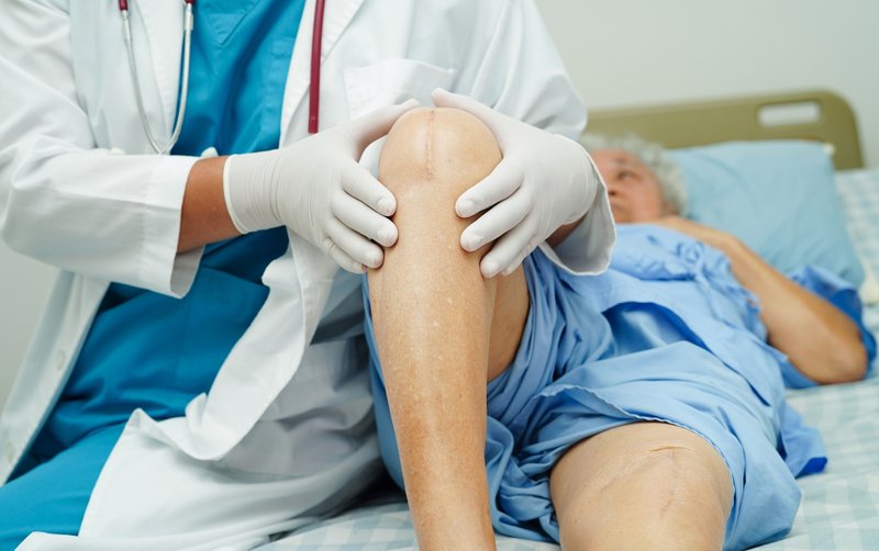 The biggest mistake before knee replacement surgery is waiting until after the procedure to start taking your knee seriously.