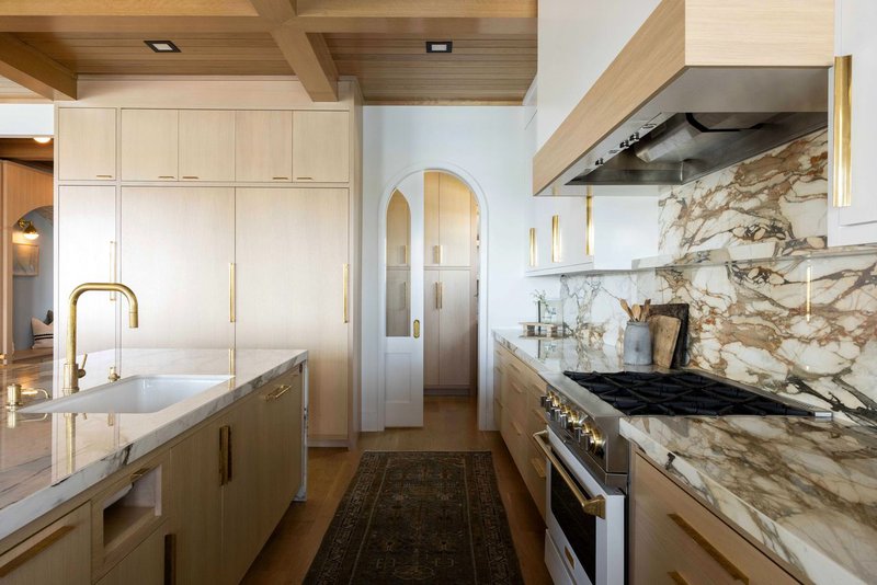 custom homes storage solutions