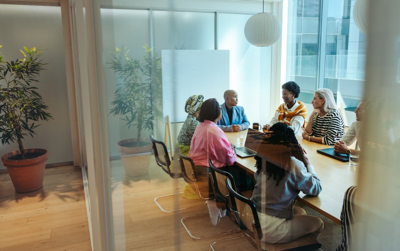 Association media improves message reception