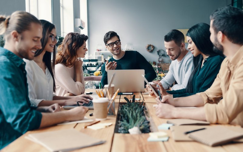Programmatic advertising supports lead generation by driving traffic to targeted destinations, such as landing pages, gated content, and campaign-specific assets.