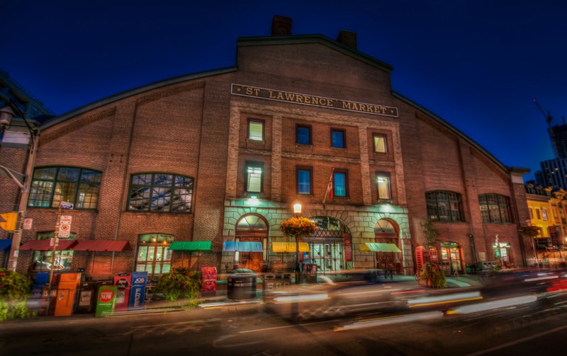 explore toronto and st. lawrence market