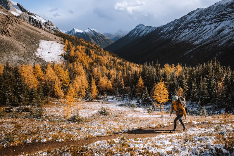 kananaskis fall hiking