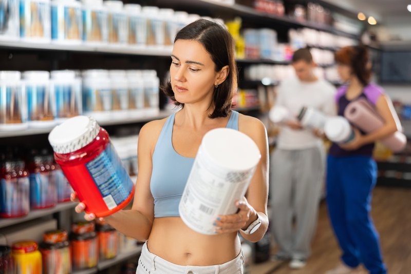 Bulk tubs remain a dominant format across powders, but single-serve formats continue gaining attention because of portability and convenience.
