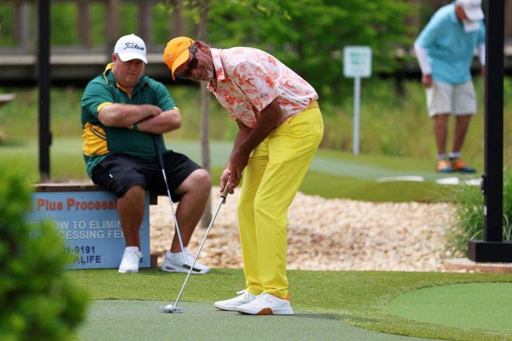 competitive putting