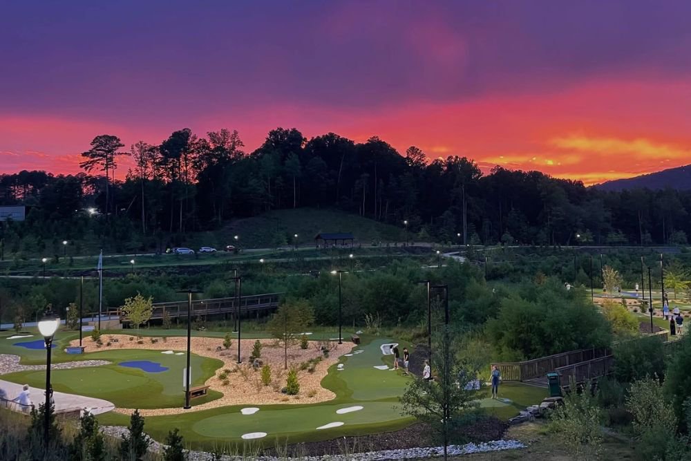 competitive mini golf