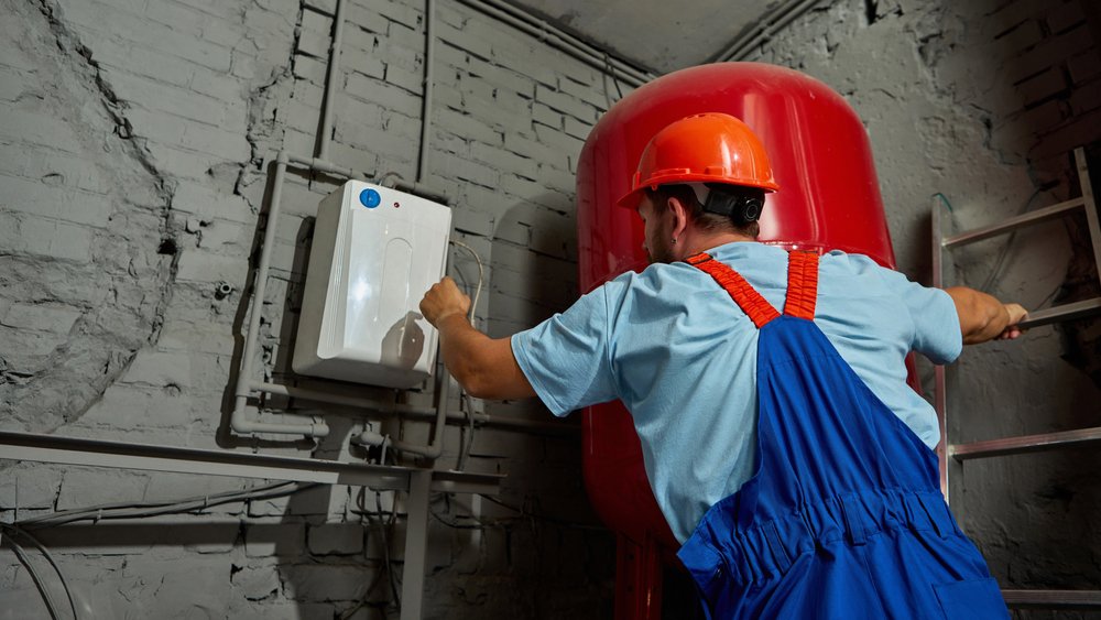 A clear boiler emergency shutdown process helps protect personnel, equipment, and operations when abnormal conditions occur.