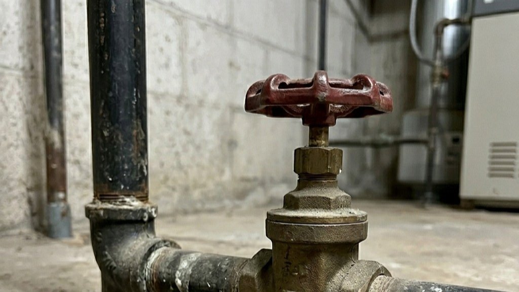 Steam issues can be caused by faulty water shutoff valves.