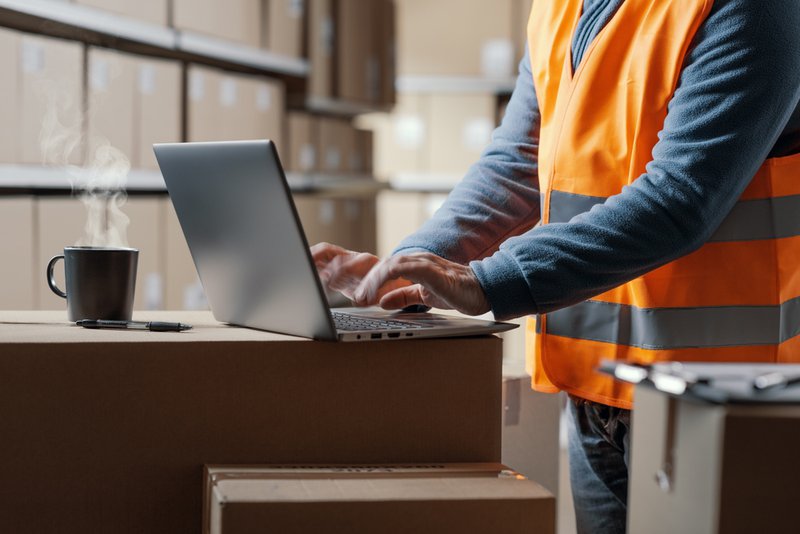 Data-driven decision-making improves the effectiveness of mixed mode shipping strategies.