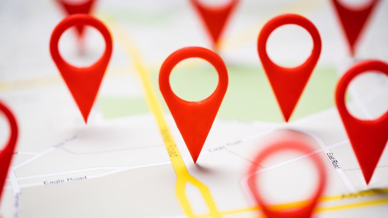 A road map with red pins marking key distribution hubs for rail transloading.