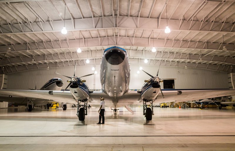 aircraft inside storage with hangar heater system