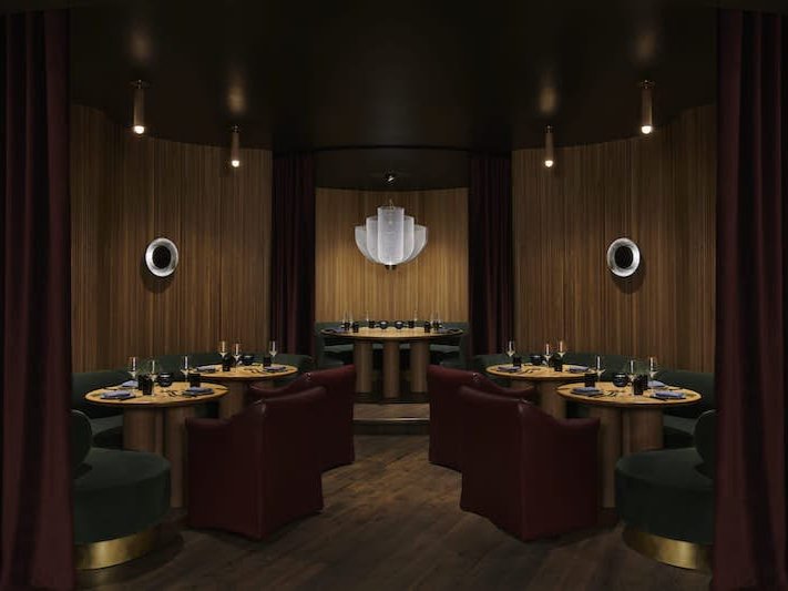 The image shows Texas Post Oak used in the flooring for a room in Virgin Hotel