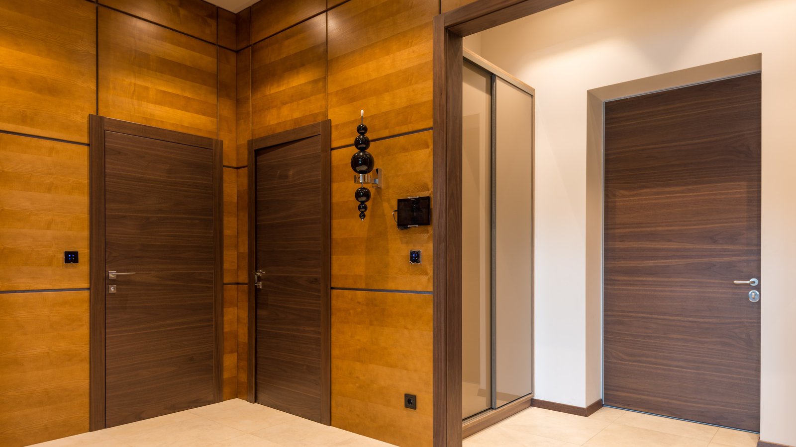 Hidden door wall in a family sized hotel room