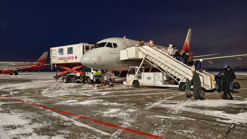 Mutual aid crews respond to an airport emergency.