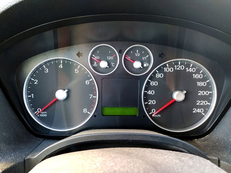 toerenteller van een auto
